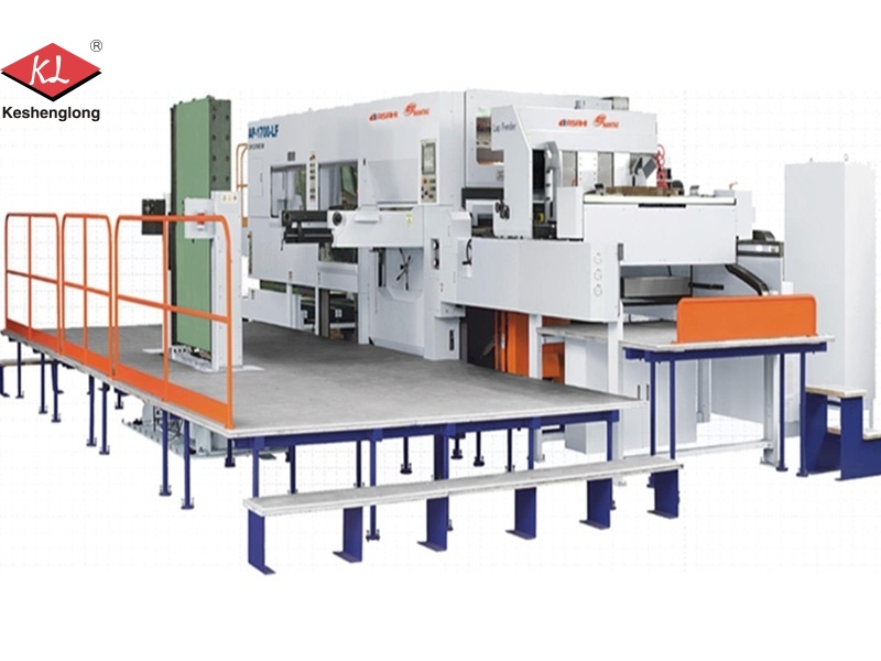 AP-1700 Series Automatic Die Cutting and Chiping Machine (مع نظام PCC)